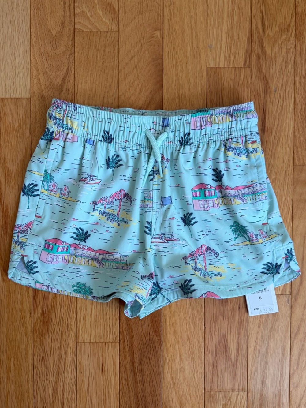 NWT Vineyard Vines Performance Girls Chappy Short Size S (7-8)